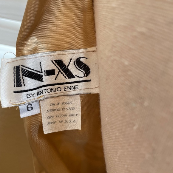 IN-XS Lace embroidered Dress - Picture 5 of 5